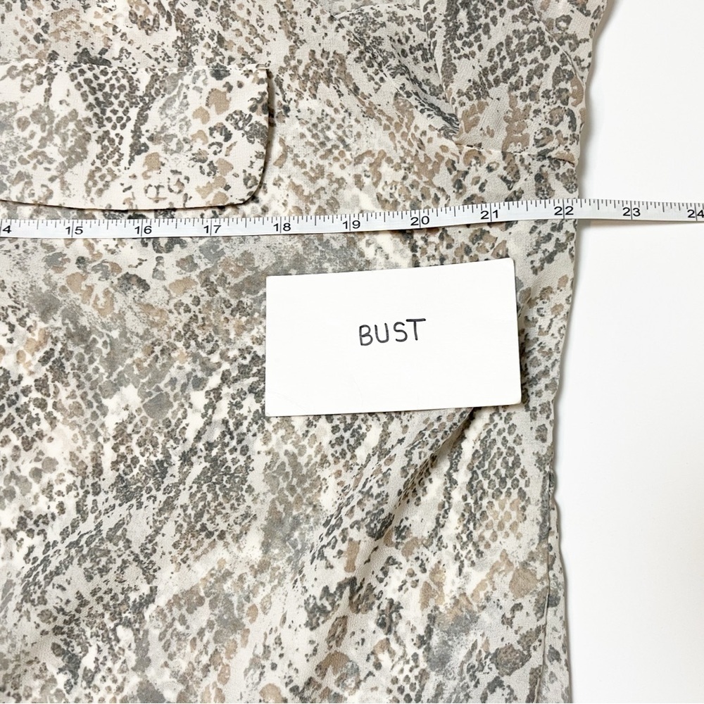 Chico’s Python Print Shirt 2 Large Gray Neutral B… - image 8